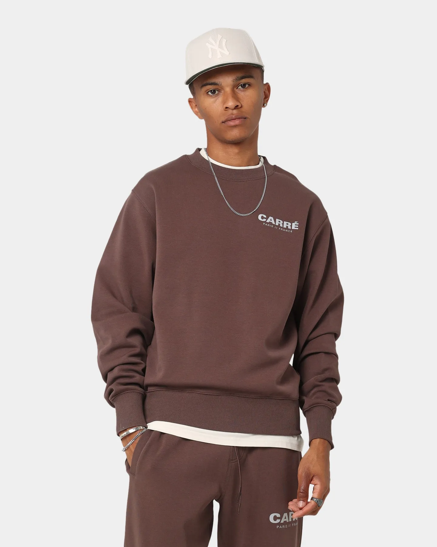 Carré Motion Crewneck Dark Brown