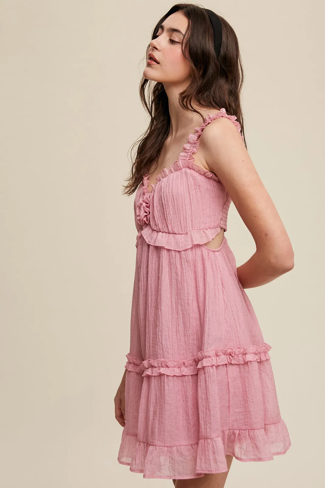 Delicate Sweetheart Ruffled Flower Detail Dress