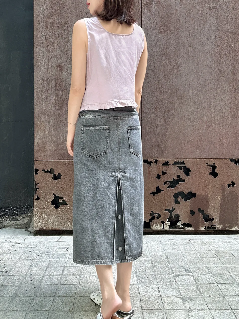 Faded Grey Asymmetrical Waist A-lined Panelled Skirt