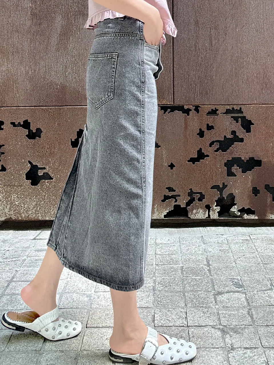 Faded Grey Asymmetrical Waist A-lined Panelled Skirt