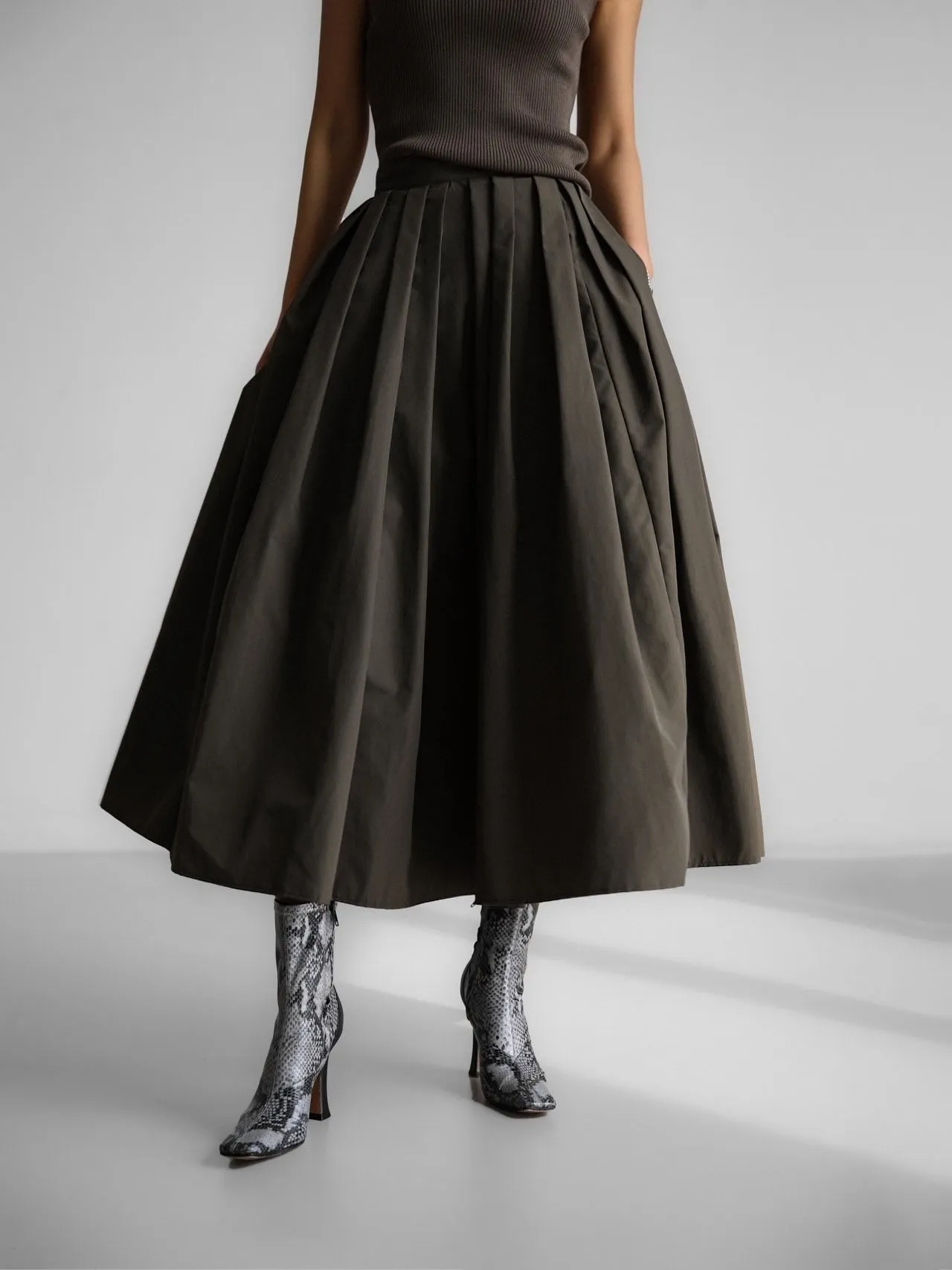 HIGH WAISTED PLEATED VOLUME SKIRT