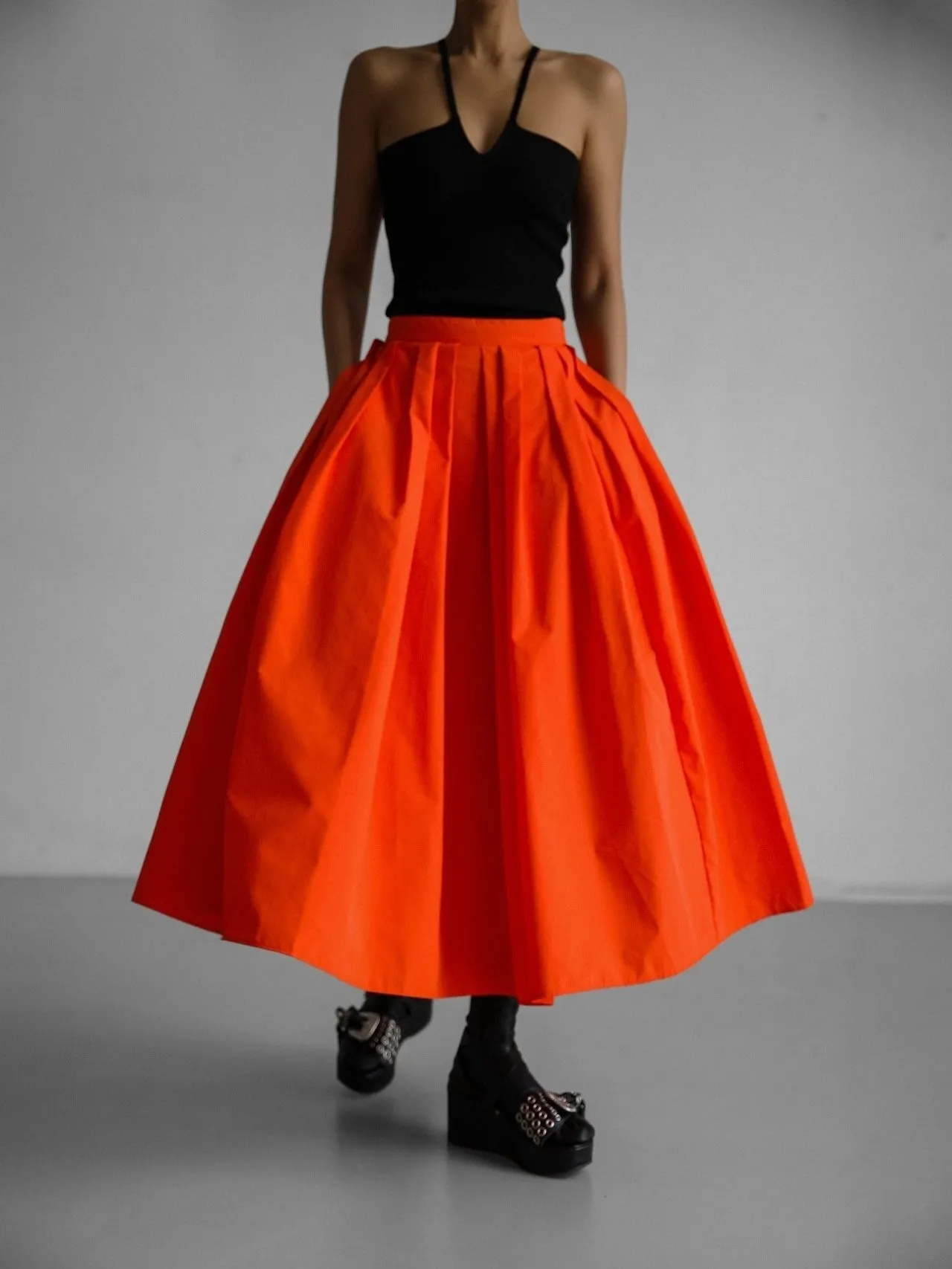 HIGH WAISTED PLEATED VOLUME SKIRT