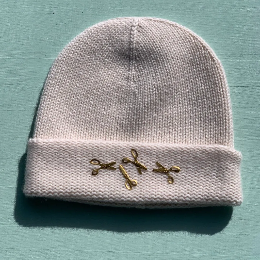 Isabella Beanie in Winter White Cashmere