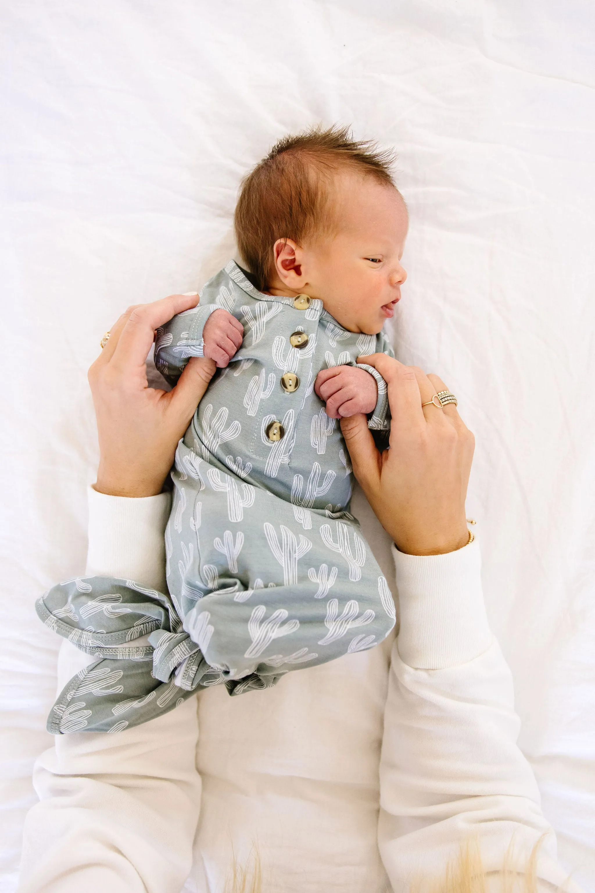 Knox Newborn Hat Bundle (Gown)