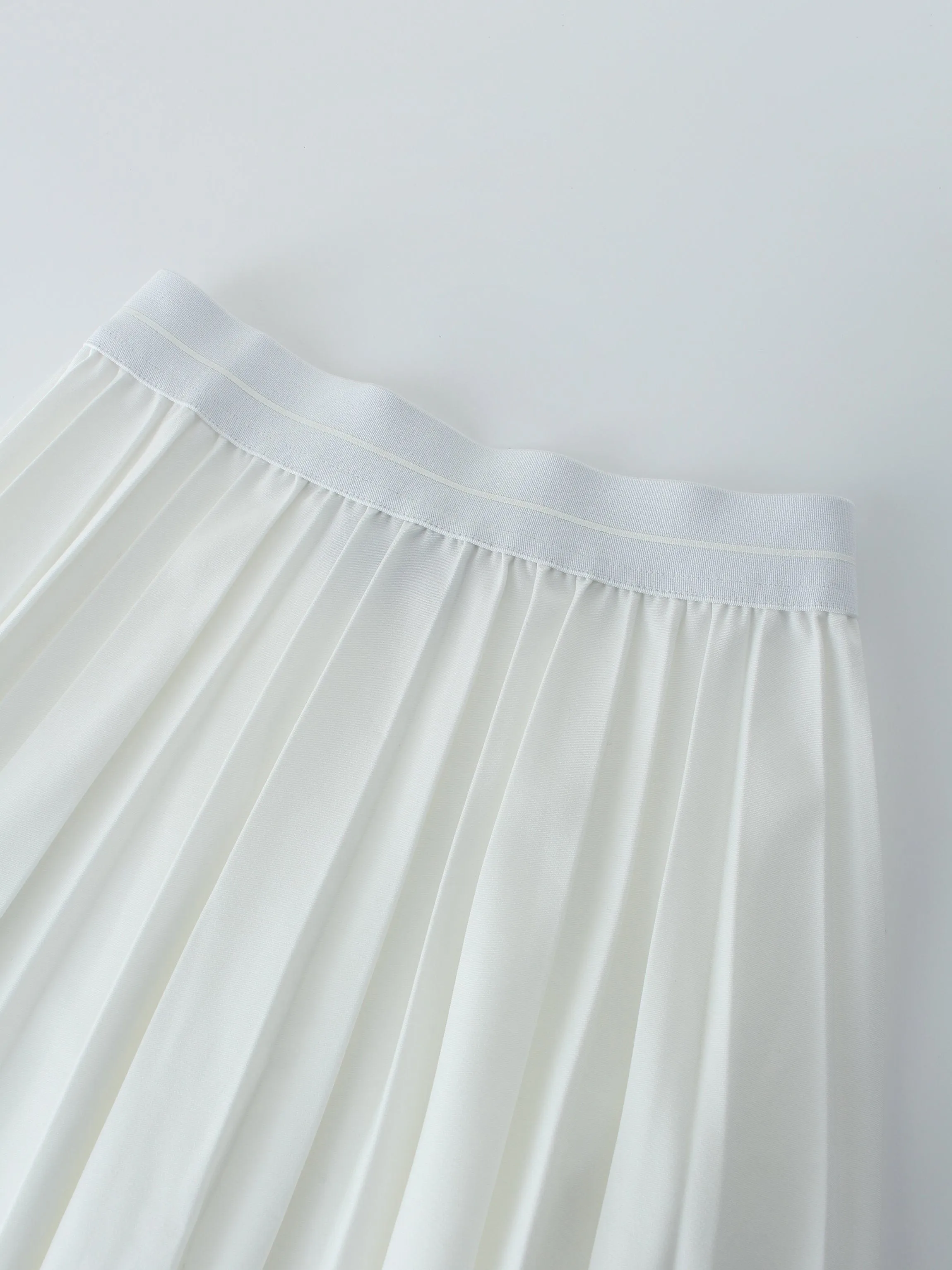 PLEATED SKIRT 27"- WHITE